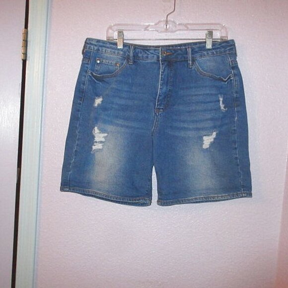 iT Jeans Bermuda Shorts Size 10 Denim High Rise Relaxed Carolyn Long Rider 8" - Picture 1 of 8